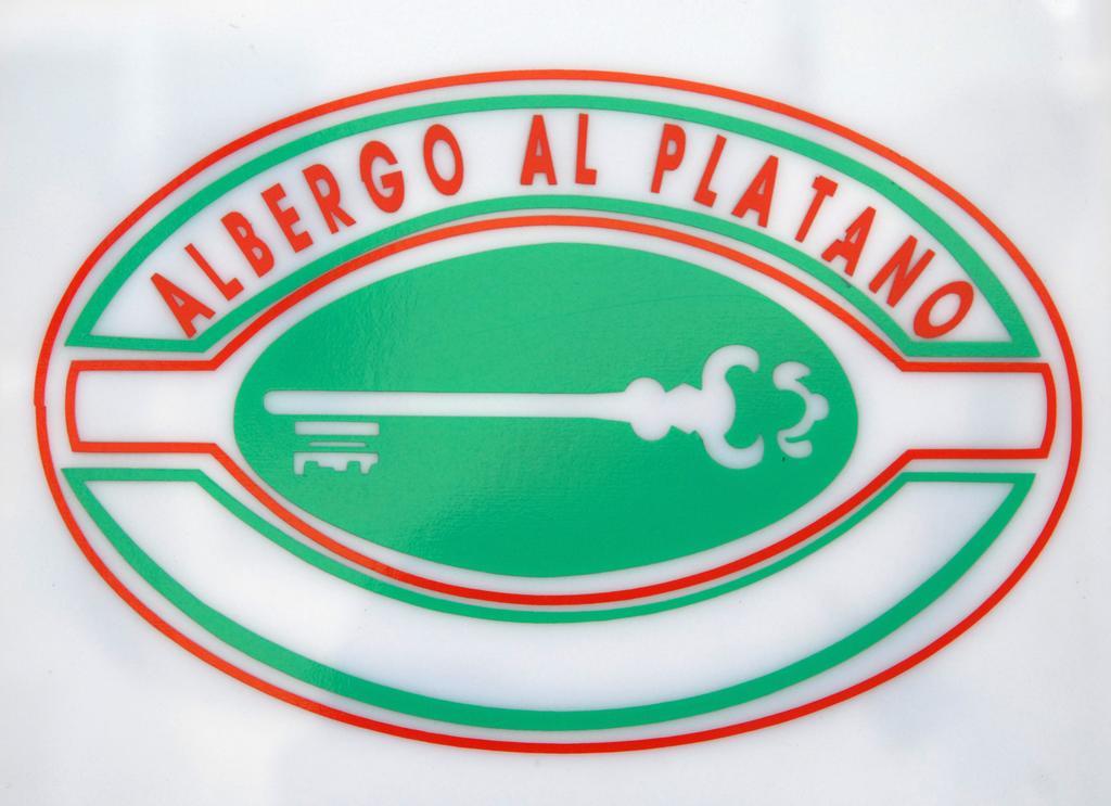 Albergo Al Platano Caprino Veronese Bagian luar foto